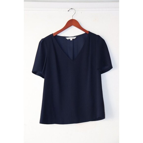 Trina Turk Women's Small Indigo Blue Blouse V-Neck Crepe Short Sleeve Shirt $198 - Picture 3 of 6